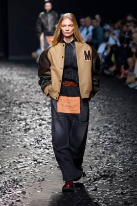 Moschino Ready to wear fall winter 2025:26 MILAN February 2025 Moschino Ready to wear fall winter 2025:26 MILAN February 2025, Credit:Zeppelin Avalon  Copyright: xZeppelinx xAvalonx 0970455042