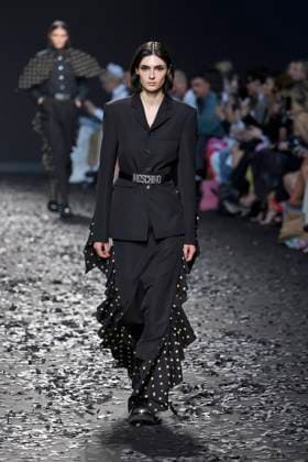 Moschino Ready to wear fall winter 2025:26 MILAN February 2025 Moschino Ready to wear fall winter 2025:26 MILAN February 2025, Credit:Zeppelin Avalon  Copyright: xZeppelinx xAvalonx 0970455839