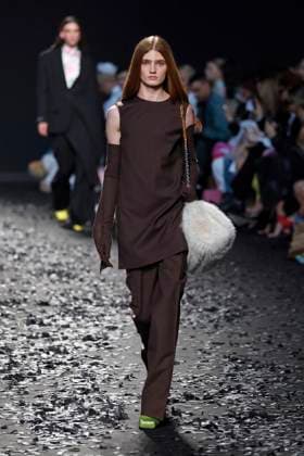 Moschino Ready to wear fall winter 2025:26 MILAN February 2025 Moschino Ready to wear fall winter 2025:26 MILAN February 2025, Credit:Zeppelin Avalon  Copyright: xZeppelinx xAvalonx 0970456539