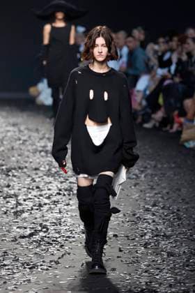 Moschino Ready to wear fall winter 2025:26 MILAN February 2025 Moschino Ready to wear fall winter 2025:26 MILAN February 2025, Credit:Zeppelin Avalon  Copyright: xZeppelinx xAvalonx 0970457300