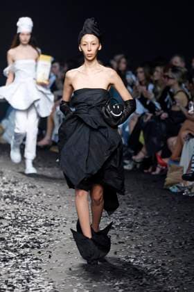 Moschino Ready to wear fall winter 2025:26 MILAN February 2025 Moschino Ready to wear fall winter 2025:26 MILAN February 2025, Credit:Zeppelin Avalon  Copyright: xZeppelinx xAvalonx 0970459262