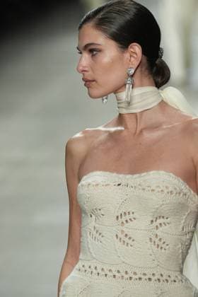 Milan, Milan Women s Fashion Week: Fall Winter 2025 26 - Ermanno Scervino Fashion Show - Fashion Show Milan, Milan Women s Fashion Week: Fall Winter 2025 26 - Women s Fashion, Fall Winter 2025 26 - Ermanno Scervino fashion show - fashion show in the photo: Detail MILAN Italy  Copyright: xIPA ABACAx