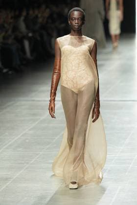 Milan, Italy: Milan, Milan Women s Fashion Week: Fall Winter 2025 26 - Women s Fashion, Fall Winter 2025 26 - Ermanno Scervino fashion show - fashion show in the photo: Model Milan Italy  - ZUMAp169 20250301_zea_p169_244 Copyright: xRiccardoxGIordanox