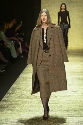 Milan, Milan Women s Fashion Week: Fall Winter 2025 - Luisa Spagnoli Fashion Show - Catwalk Milan, Milan Women s Fashion Week: Fall Winter 2025 - Women s Fashion, Fall Winter 2025.- Luisa Spagnoli fashion show - catwalk. in the photo: model MILAN Italy  Copyright: xIPA ABACAx