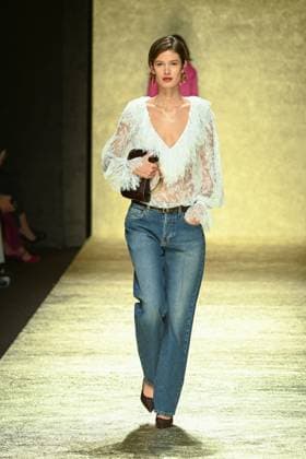 MFW - Luisa Spagnoli Runway A model walks the runway at the Luisa Spagnoli fashion show during the Milan Fashion Week - Womenswear Fall Winter 2025 2026 on March 1, 2025 in Milan, Italy. Photo by Simona Chioccia IPA ABACAPRESS.COM Milan Italy  Copyright: xChiocciaxSimona IPA ABACAx