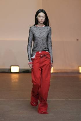 Milan, Milan Women s Fashion Week: Fall Winter 2025 26 - MSGM Fashion Show - Catwalk Milan, Milan Women s Fashion Week: Fall Winter 2025 26 - Women s Fashion, Fall Winter 2025 26 - MSGM fashion show - catwalk in the photo: Model MILAN Italy  Copyright: xIPA ABACAx