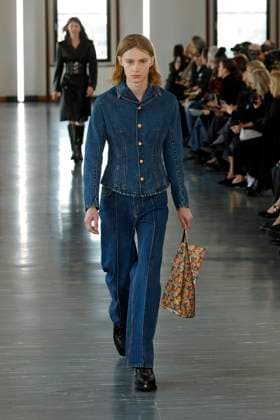 BALLY Ready to wear fall winter 2025:26 MILAN February 2025 BALLY Ready to wear fall winter 2025:26 MILAN February 2025, Credit:Zeppelin Avalon  Copyright: xZeppelinx xAvalonx 0970721950