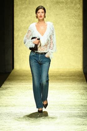 Milan, Milan Women s Fashion Week: Fall Winter 2025 - Women s Fashion, Fall Winter 2025.- Luisa Spagnoli fashion show - catwalk. in the photo: model  Copyright: xSimonaxChiocciax xipa-agency.netx xSimonaxChiocciax IPA_Agency_IPA54763947