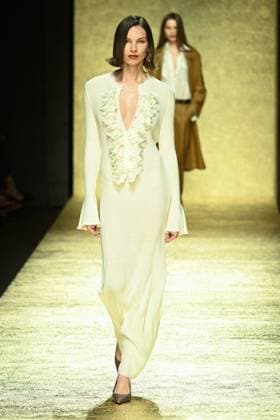 Milan, Milan Women s Fashion Week: Fall Winter 2025 - Women s Fashion, Fall Winter 2025.- Luisa Spagnoli fashion show - catwalk. in the photo: model  Copyright: xSimonaxChiocciax xipa-agency.netx xSimonaxChiocciax IPA_Agency_IPA54764000