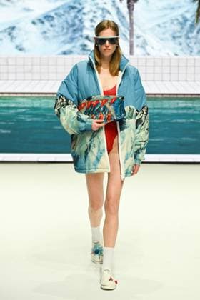 Milan, Milan Women s Fashion Week: Fall Winter 2025 - Women s Fashion, Fall Winter 2025.- Fiorucci fashion show - catwalk. in the photo: model  Copyright: xSimonaxChiocciax xipa-agency.netx xSimonaxChiocciax IPA_Agency_IPA54766248