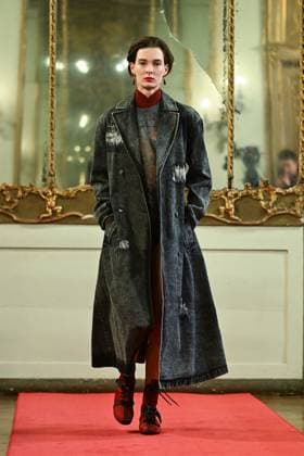 Milan, Milan Women s Fashion Week: Fall Winter 2025 - Women s Fashion, Fall Winter 2025.- Hui fashion show - catwalk. in the photo: model  Copyright: xSimonaxChiocciax xipa-agency.netx xSimonaxChiocciax IPA_Agency_IPA54783469