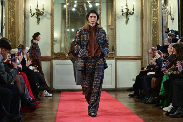 MFW - Hui Runway Models walks for Hui fashion show during Milan Fashion Week in Milan, Italy on March 2, 2025. Photo by Simona Chioccia IPA ABACAPRESS.COM Milan Italy  Copyright: xChiocciaxSimona IPA ABACAx