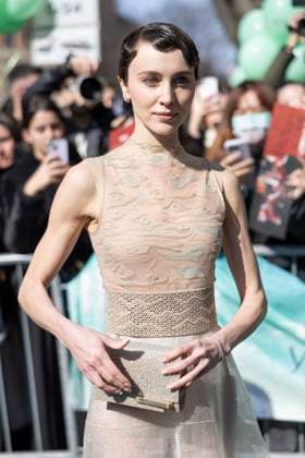 MFW - Arani’s Arrivals Mary Leest arrives to Arani’s fashion show during the Milan Fashion Week - Womenswear Fall Winter 2025 2026 on March 2nd, 2025 in Milan, Italy. Photo by Marco Piovanotto ABACAPRESS.COM Milan Italy  Copyright: xPiovanottoxMarco ABACAx