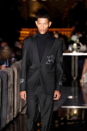 Philipp Plein Ready to wear fall winter 2025:26; MILAN March 2025 Philipp Plein Ready to wear fall winter 2025:26; MILAN March 2025, Credit:Zeppelin Avalon  Copyright: xZeppelinx xAvalonx 0970816479