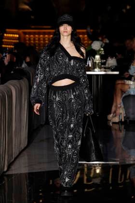 Philipp Plein Ready to wear fall winter 2025:26; MILAN March 2025 Philipp Plein Ready to wear fall winter 2025:26; MILAN March 2025, Credit:Zeppelin Avalon  Copyright: xZeppelinx xAvalonx 0970815849
