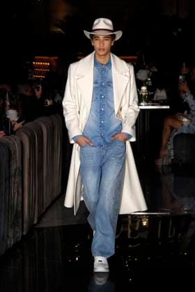 Philipp Plein Ready to wear fall winter 2025:26; MILAN March 2025 Philipp Plein Ready to wear fall winter 2025:26; MILAN March 2025, Credit:Zeppelin Avalon  Copyright: xZeppelinx xAvalonx 0970815942