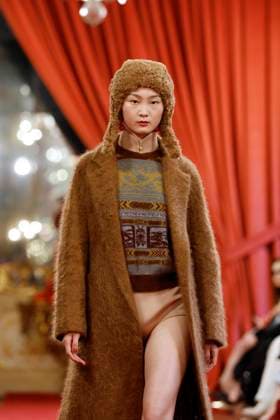 Hui Ready to wear fall winter 2025:26; MILAN March 2025 Hui Ready to wear fall winter 2025:26; MILAN March 2025, Credit:Zeppelin Avalon  Copyright: xZeppelinx xAvalonx 0971072554