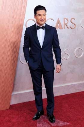 March 2, 2025, Hollywood, California, USA: Mario Lopez on the red carpet of the 97th Annual Academy Awards on Sunday March 2, 2025 at the Dolby Theater in Hollywood, California. BURT HARRIS BNS PI Hollywood USA - ZUMAp124 20250302_zaa_p124_018 Copyright: xBurtxHarrisx