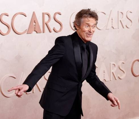 Willem Dafoe arrives on the red carpet for the 97th Academy Awards in the Hollywood section of Los Angeles on Sunday, March 2, 2025.  LAP20250302799 JOHNxANGELILLO