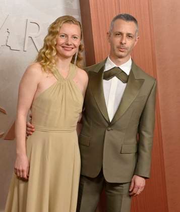 (L-R) Emma Wall and Jeremy Strong arrive on the red carpet for the 97th Academy Awards in the Hollywood section of Los Angeles on Sunday, March 2, 2025.  LAP20250302424 JIMxRUYMEN