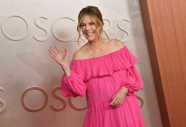 Rita Wilson arrives on the red carpet for the 97th Academy Awards in the Hollywood section of Los Angeles on Sunday, March 2, 2025.  LAP20250302441 JIMxRUYMEN