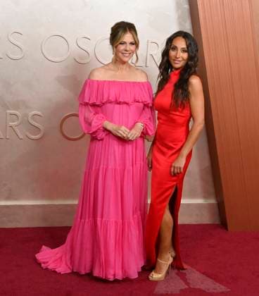 (L-R) Rita Wilson and Melanie Fronckowiak arrive on the red carpet for the 97th Academy Awards in the Hollywood section of Los Angeles on Sunday, March 2, 2025.  LAP20250302444 JIMxRUYMEN