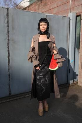 Mailand Fashion Week, Streetstyle MFW 2025 Moschino street style in Milan, Italy - 28 Feb 2025 Fashionista Willabelle On poses for photographers in street style before the Moschino FW 2025 - 2026 fashion show. Milan Womens Fashion Week is taking place from February 25 to March 3, 2025 in Milan, Italy Milan Italy Copyright: xTakimotoxMarinax xSOPAxImagesx 649A4395-b