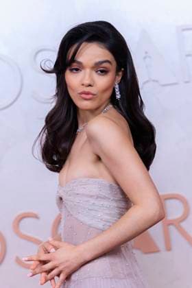 March 2, 2025, Hollywood, California, USA: Rachel Zegler on the red carpet of the 97th Annual Academy Awards on Sunday March 2, 2025 at the Dolby Theater in Hollywood, California. BURT HARRIS BNS PI Hollywood USA - ZUMAp124 20250302_zaa_p124_198 Copyright: xBurtxHarrisx