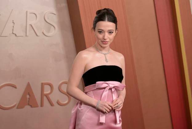 March 2, 2025, Hollywood, California, USA: Mickey Madison on the red carpet of the 97th Annual Academy Awards on Sunday March 2, 2025 at the Dolby Theater in Hollywood, California. MARK HAMMOND BNS PI Hollywood USA - ZUMAp124 20250302_zaa_p124_286 Copyright: xMarkxHammondx