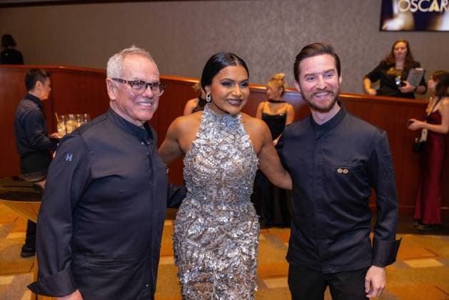 97th Oscars, Academy Awards Chef Wolfgang Puck and Mindy Kaling at the 97th OscarsÂ® at the DolbyÂ® Theatre at Ovation Hollywood on Sunday, March 2, 2025., Credit:Avalon.red Avalon  Copyright: xAvalon.redx xAvalonx 0971212027