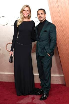 Mike Marino with companion at the 2025 97th Annual Academy Awards at the Dolby Theatre Los Angeles, 02 03 2025 Foto:xJ.xBlocx xFuturexImagex oscars_5304