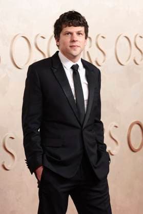 Jesse Eisenberg at the 2025 97th Annual Academy Awards at the Dolby Theatre Los Angeles, 02 03 2025 Foto:xJ.xBlocx xFuturexImagex oscars_5558