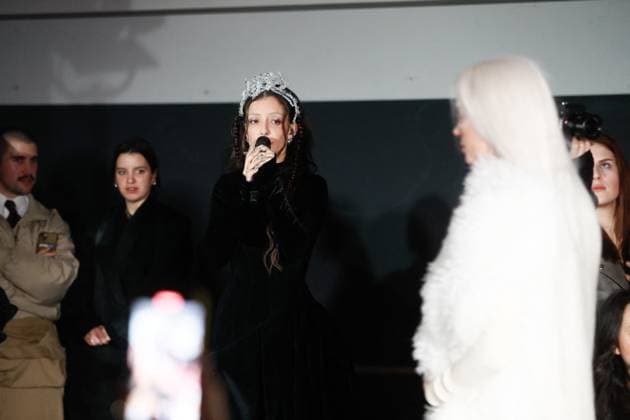Camille Lellouche performs songs from her latest album during the Weinsanto Womenswear Ready To Wear Fall Winter 2025 20266 show at Paris Fashion Week PFW Camille Lellouche performs songs from her latest album during the Weinsanto Womenswear Ready To Wear Fall Winter 2025 20266 show at Paris Fashion Week PFW , in Paris, France, on March 3, 2025 Christophe Clovis Bestimage French singer actress Camille Lellouche performs songs from her latest album during the Weinsanto Womenswear Ready To Wear Fall Winter 2025 20266 show during Paris Fashion Week PFW , in Paris, France, on March 3, 2025 Paris France  Copyright: xChristophexClovisx xBestimagexChristophexClovisx xBestimagex