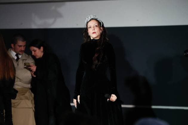 Camille Lellouche performs songs from her latest album during the Weinsanto Womenswear Ready To Wear Fall Winter 2025 20266 show at Paris Fashion Week PFW Camille Lellouche performs songs from her latest album during the Weinsanto Womenswear Ready To Wear Fall Winter 2025 20266 show at Paris Fashion Week PFW , in Paris, France, on March 3, 2025 Christophe Clovis Bestimage French singer actress Camille Lellouche performs songs from her latest album during the Weinsanto Womenswear Ready To Wear Fall Winter 2025 20266 show during Paris Fashion Week PFW , in Paris, France, on March 3, 2025 Paris France  Copyright: xChristophexClovisx xBestimagexChristophexClovisx xBestimagex