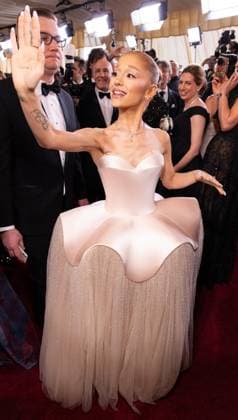 Ariana Grande arrives on the red carpet of the 97th OscarsÂ® at the DolbyÂ® Theatre at Ovation Hollywood on Sunday, March 2, 2025. Los Angeles CA USA  34776318PLX