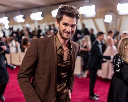 Andrew Garfield arrives on the red carpet of the 97th OscarsÂ® at the DolbyÂ® Theatre at Ovation Hollywood on Sunday, March 2, 2025. Los Angeles CA USA  34776396PLX
