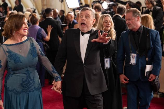 Marilou York and Mark Hamill arrive on the red carpet of the 97th OscarsÂ® at the DolbyÂ® Theatre at Ovation Hollywood on Sunday, March 2, 2025. Los Angeles CA USA  34776406PLX
