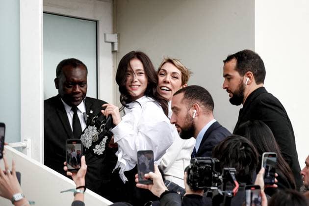 Arrivals at the Christian Dior Womenswear Ready to Wear Fall Winter 2025 2026 show during Paris Fashion Week PFW Jisoo and Mathilde Favier at the arrivals at the Christian Dior Womenswear Ready to Wear Fall Winter 2025 2026 show during Paris Fashion Week PFW , in Paris, France, March 4, 2025 Christophe Clovis Bestimage Arrivals at the Christian Dior Womenswear Ready to Wear Fall Winter 2025 2026 show during Paris Fashion Week PFW , in Paris, France, March 4, 2025 Paris France  Copyright: xChristophexClovisx xBestimagexChristophexClovisx xBestimagex