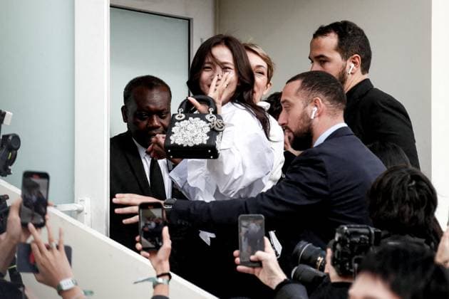 Arrivals at the Christian Dior Womenswear Ready to Wear Fall Winter 2025 2026 show during Paris Fashion Week PFW Jisoo at the arrivals at the Christian Dior Womenswear Ready to Wear Fall Winter 2025 2026 show during Paris Fashion Week PFW , in Paris, France, March 4, 2025 Christophe Clovis Bestimage Arrivals at the Christian Dior Womenswear Ready to Wear Fall Winter 2025 2026 show during Paris Fashion Week PFW , in Paris, France, March 4, 2025 Paris France  Copyright: xChristophexClovisx xBestimagexChristophexClovisx xBestimagex