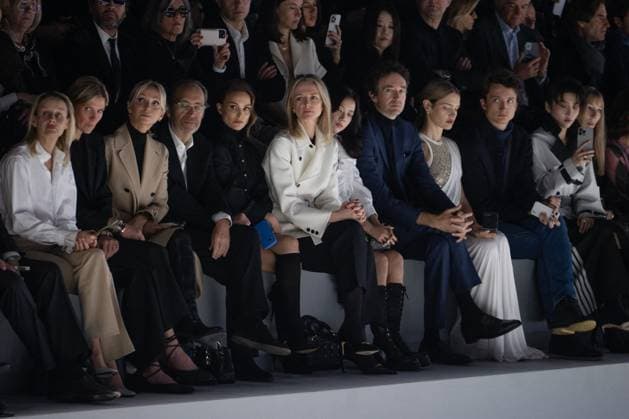 PFW - Dior Front Row Xavier Niel, Nathalie Portman, Delphine Arnault, Antoine Arnault, Delphine Arnault and Jean Arnault during the Dior Fashion show for the Womenswear Ready-to-wear Fall-Winter 2025 2026 collection as part of the Paris Fashion Week, in Paris on March 4, 2025. Photo by Eliot Blondet ABACAPRESS.COM Paris France  Copyright: xBlondetxEliot ABACAx