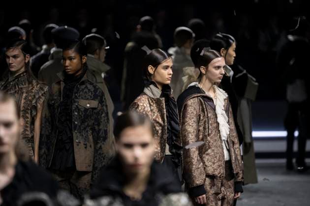 PFW - Dior Runway Models present creations by Dior for the Womenswear Ready-to-wear Fall-Winter 2025 2026 collection as part of the Paris Fashion Week, in Paris on March 4, 2025. Photo by Eliot Blondet ABACAPRESS.COM Paris France  Copyright: xBlondetxEliot ABACAx