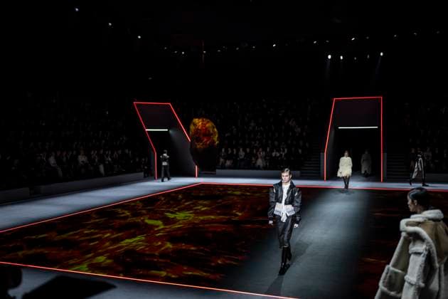 PFW - Dior Runway Models present creations by Dior for the Womenswear Ready-to-wear Fall-Winter 2025 2026 collection as part of the Paris Fashion Week, in Paris on March 4, 2025. Photo by Eliot Blondet ABACAPRESS.COM Paris France  Copyright: xBlondetxEliot ABACAx