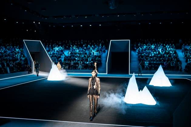 PFW - Dior Runway Models present creations by Dior for the Womenswear Ready-to-wear Fall-Winter 2025 2026 collection as part of the Paris Fashion Week, in Paris on March 4, 2025. Photo by Eliot Blondet ABACAPRESS.COM Paris France  Copyright: xBlondetxEliot ABACAx