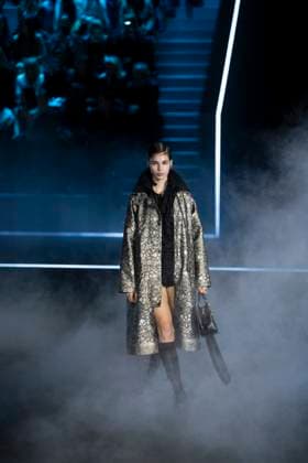 PFW - Dior Runway Models present creations by Dior for the Womenswear Ready-to-wear Fall-Winter 2025 2026 collection as part of the Paris Fashion Week, in Paris on March 4, 2025. Photo by Eliot Blondet ABACAPRESS.COM Paris France  Copyright: xBlondetxEliot ABACAx