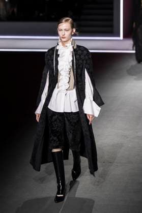 PFW - Dior Runway Models present creations by Dior for the Womenswear Ready-to-wear Fall-Winter 2025 2026 collection as part of the Paris Fashion Week, in Paris on March 4, 2025. Photo by Eliot Blondet ABACAPRESS.COM Paris France  Copyright: xBlondetxEliot ABACAx