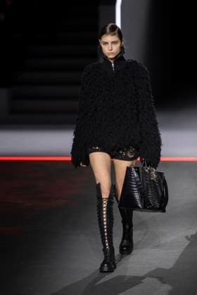 PFW - Dior Runway Models present creations by Dior for the Womenswear Ready-to-wear Fall-Winter 2025 2026 collection as part of the Paris Fashion Week, in Paris on March 4, 2025. Photo by Eliot Blondet ABACAPRESS.COM Paris France  Copyright: xBlondetxEliot ABACAx