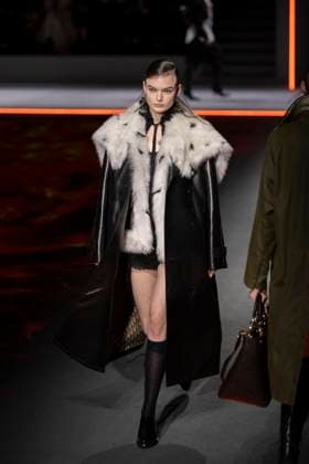 PFW - Dior Runway Models present creations by Dior for the Womenswear Ready-to-wear Fall-Winter 2025 2026 collection as part of the Paris Fashion Week, in Paris on March 4, 2025. Photo by Eliot Blondet ABACAPRESS.COM Paris France  Copyright: xBlondetxEliot ABACAx