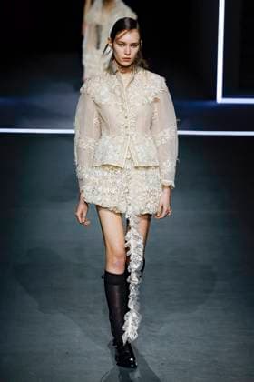 Défilé Christian Dior Mode Féminine Prêt À Porter Automne Hiver 2025 2026 lors de la Fashion Week de Paris PFW Défilé Christian Dior Mode Féminine Prêt À Porter Automne Hiver 2025 2026 lors de la Fashion Week de Paris PFW , à Paris, France, le 4 mars 2025 Runway Christian Dior Womenswear Ready to Wear Fall Winter 2025 2026 show during Paris Fashion Week PFW , in Paris, France, March 4, 2025 Paris France  Copyright: xAgencex xBestimagexAgencex xBestimagex