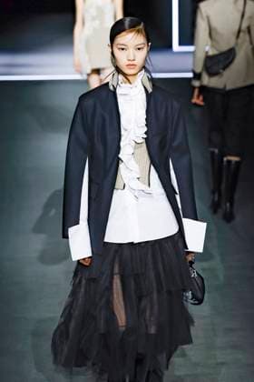 Défilé Christian Dior Mode Féminine Prêt À Porter Automne Hiver 2025 2026 lors de la Fashion Week de Paris PFW Défilé Christian Dior Mode Féminine Prêt À Porter Automne Hiver 2025 2026 lors de la Fashion Week de Paris PFW , à Paris, France, le 4 mars 2025 Runway Christian Dior Womenswear Ready to Wear Fall Winter 2025 2026 show during Paris Fashion Week PFW , in Paris, France, March 4, 2025 Paris France  Copyright: xAgencex xBestimagexAgencex xBestimagex