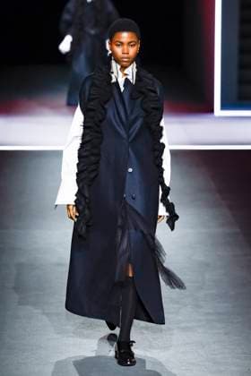 Défilé Christian Dior Mode Féminine Prêt À Porter Automne Hiver 2025 2026 lors de la Fashion Week de Paris PFW Défilé Christian Dior Mode Féminine Prêt À Porter Automne Hiver 2025 2026 lors de la Fashion Week de Paris PFW , à Paris, France, le 4 mars 2025 Runway Christian Dior Womenswear Ready to Wear Fall Winter 2025 2026 show during Paris Fashion Week PFW , in Paris, France, March 4, 2025 Paris France  Copyright: xAgencex xBestimagexAgencex xBestimagex